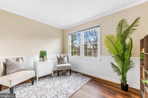 5006 Ten Mills Rd, Columbia MD 21044-1527 exterior