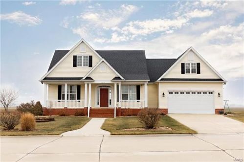 14275 Saint James Ln, Breese, IL 62230-3682