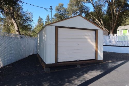 1800 Sanford Rnch Rd, Ukiah CA 95482-5299 exterior