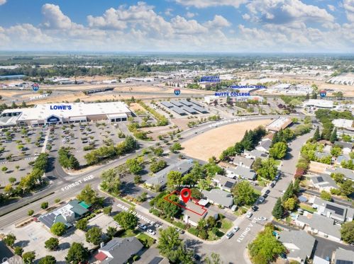 997 Flying V St, Chico, CA 95928-7601