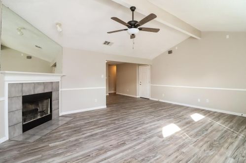 516 Hollyberry Dr, Midlothian TX  76063-3641 exterior