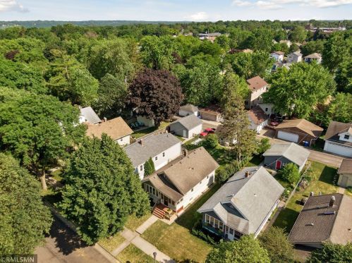 1382 Juliet Ave, Saint Paul MN  55105-2501 exterior