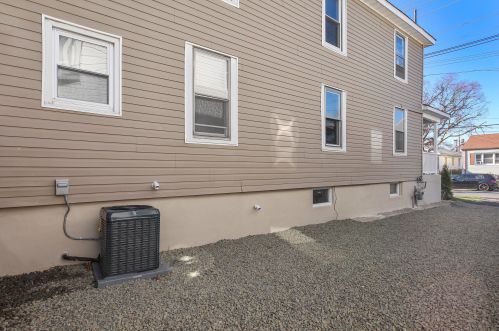 1606 Sewall Ave, Tinton Falls NJ  07712-6310 exterior