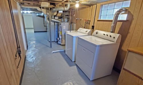 121 Forrer St, Cincinnati OH 45215-3049 exterior