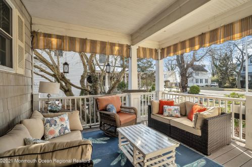 1212 Bay Ave, Point Pleasant Beach, NJ 08742-4016