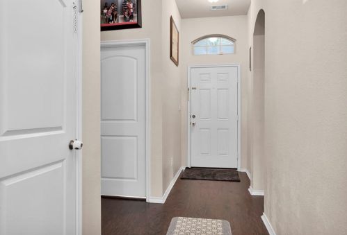 1961 Briar Grove Dr, Conroe TX  77301-2237 exterior