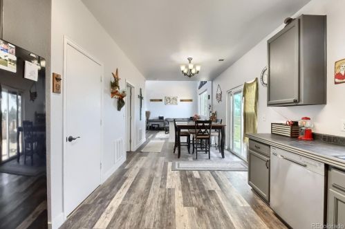 19312 58 Pl, Denver CO 80019-2027 exterior