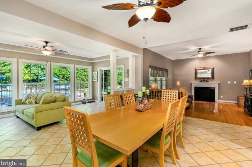 2318 Queensbury Dr, Fallston MD  21047-2928 exterior