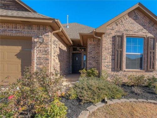 16320 Iron Fire Ct, Edmond, OK 73013-5799