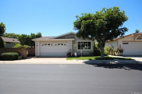 2604 View Lk, Santa Ana, CA 92705-6985