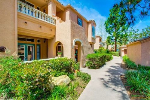 3531 Cameo Dr, Oceanside, CA 92056-6385