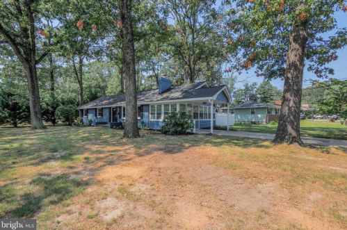 102 Balsam Dr, Severna Park, MD 21146-2804