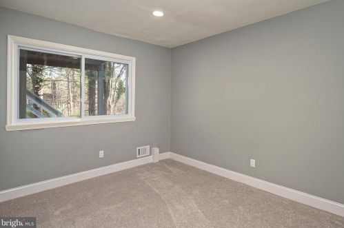9548 Highwind Ct, Columbia MD  21045-3204 exterior