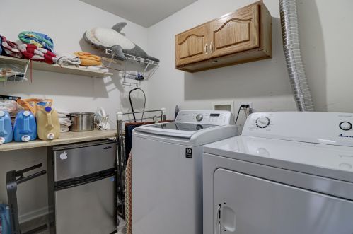 154 Palmer Dr, Lemont IL 60490-6589 exterior