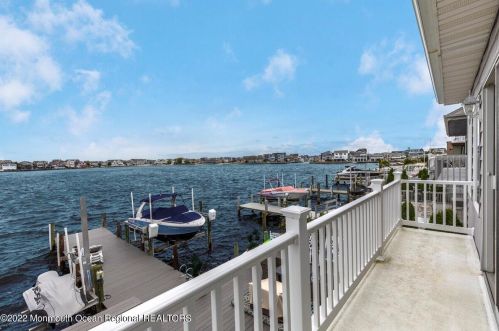 450 Tamiami Dr, Lavallette NJ  08735-3035 exterior