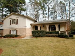 4913 Heatherdale Ln, Atlanta, GA 30360-1615