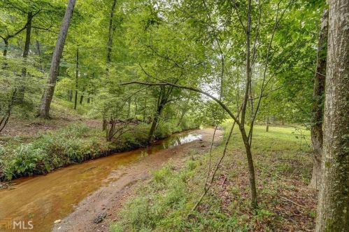 5025 Shore Dr, Conyers GA  30094-4711 exterior