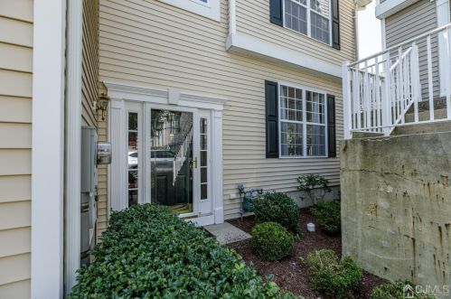 17 Brock Ln, Hackettstown, NJ 07840-5681