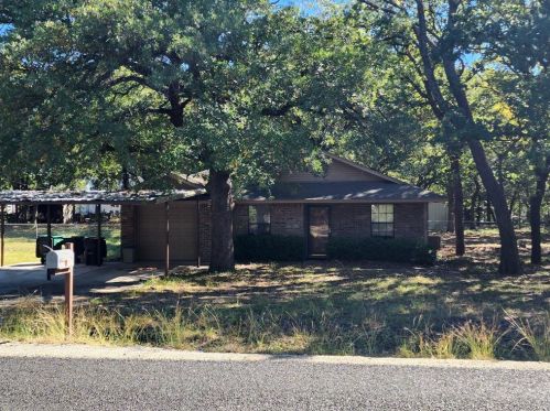1309 Calhoun Bnd, Azle, TX 76020-1607