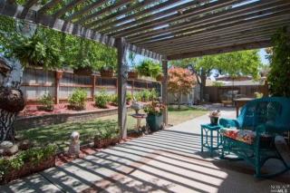 1792 Devonshire Dr, Benicia, CA 94510-1728