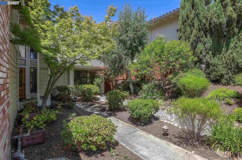 5900 Charter Oaks Dr, Hayward CA  94552-1678 exterior