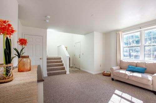 23 Enterprise Dr, Mere Point, ME 04011-2710