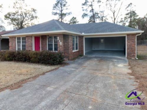 215 Scarborough Rd, Lithonia, GA 31028-1335