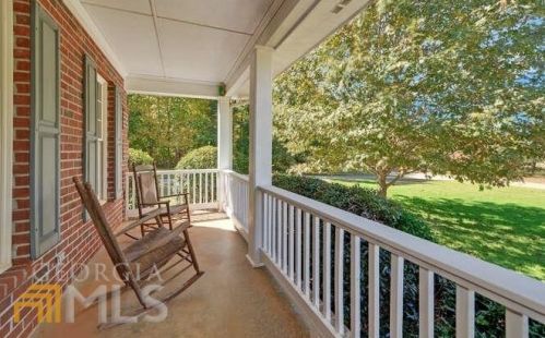 218 Carolina Dr, Toccoa, GA 30577-9807