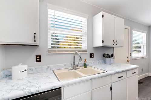 3907 Truckee St, Denver CO  80013-3348 exterior