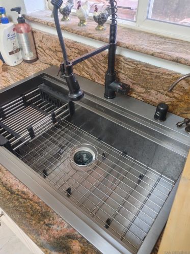 534 Rolling Hl Rd, Vista CA 92081-7513 exterior