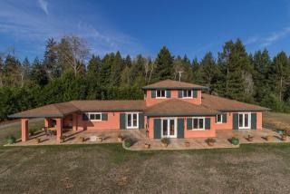 365 Sallady Rd, Arcata, CA 95521-9267