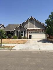 404 Stanley Ave, Navelencia, CA 93654-7028