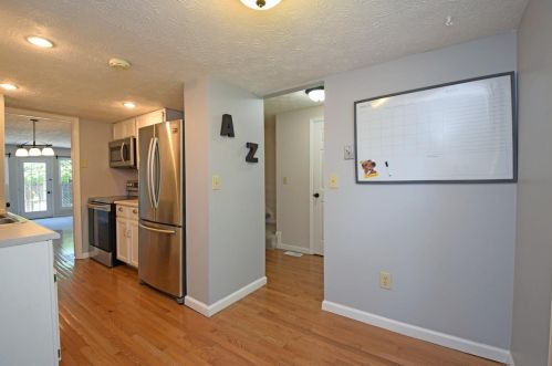 8083 Hetz Dr, Cincinnati OH  45242-3140 exterior