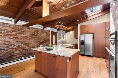 1006 Somerset Ln, Silver Spring MD 20904-6241 exterior