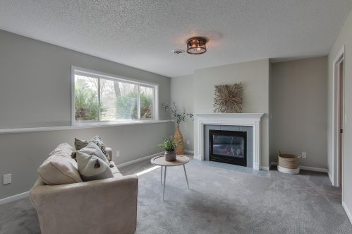 1821 103rd Ave, Minneapolis MN  55433-4745 exterior