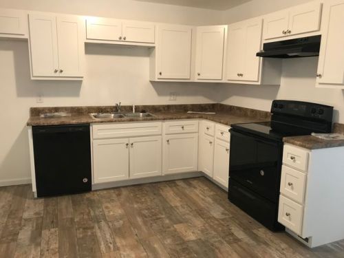 8432 Bridle Spur Dr, Hazelwood, MO 63042-3036