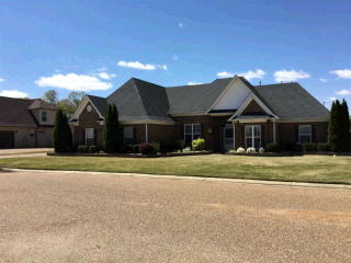385 Cotton Bay Cv, Covington, TN 38019-3573