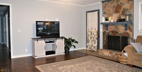 3949 Woodland Cir, Conyers GA  30013-3056 exterior