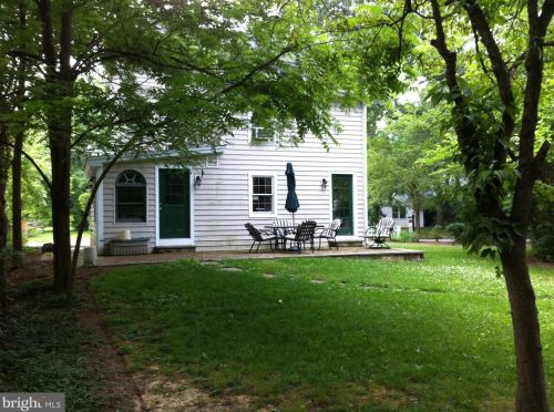 86 Lewisville Rd, Trenton NJ  08648-1801 exterior