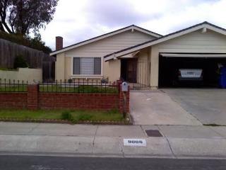 9006 Danube Ln, San Diego, CA 92126-1515