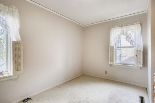 1116 James Ave, Saint Paul MN  55105-2917 exterior