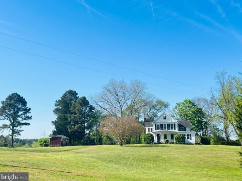 3014 Stratford Hall Rd, Montross, VA 22520-2505