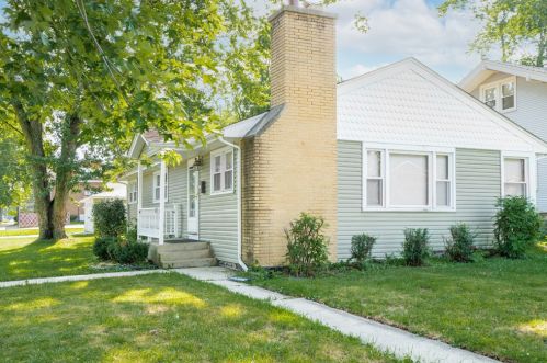 1459 Wood St, Crete, IL 60417-2947