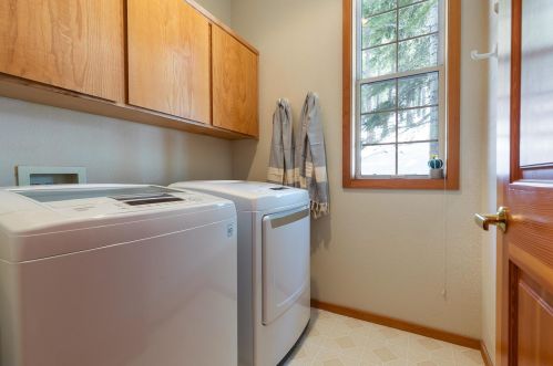 733 Conifer, Truckee CA  96161-3942 exterior