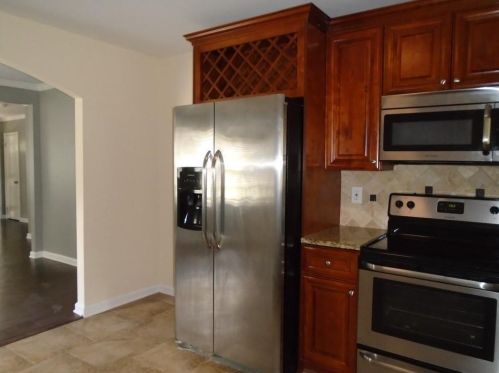 609 San Fernando Dr, Smyrna GA  30080-1435 exterior
