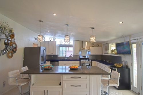 7832 Lessue Ave, Stanton, CA 90680-3554