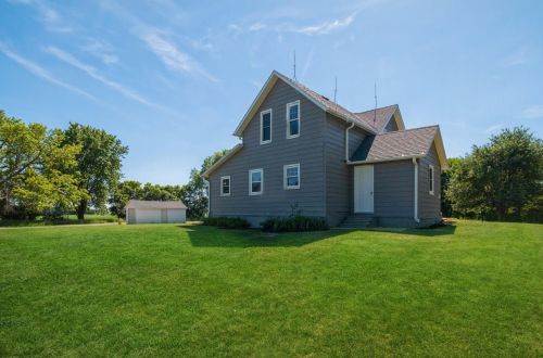 591 90th Ave, Slayton, MN 56172-1816