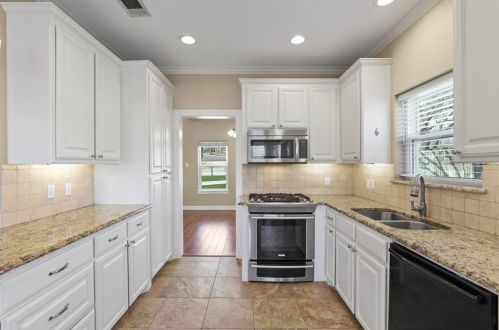 6818 Crane Rd, Fort Worth TX  76182-4308 exterior