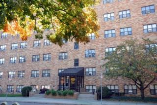 401 Chalmers St, Champaign IL  61820-6159 exterior