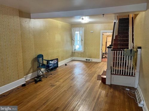 239 Pine St, Lancaster PA  17603-3434 exterior